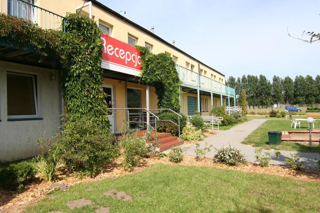 索菲亚布里扎 - 中央莱哈比利塔克吉维波克兹恩库酒店 萨比诺瓦 外观 照片